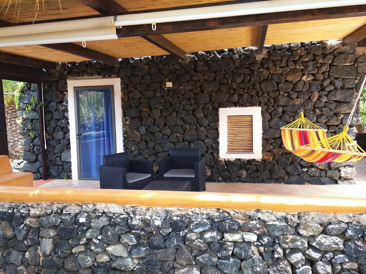 Dammuso U Sarduni Villa Khamma Fuori 0*,  İtalya